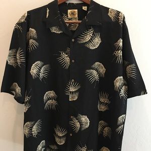 Black and Tan tropical print XL men’s shirt